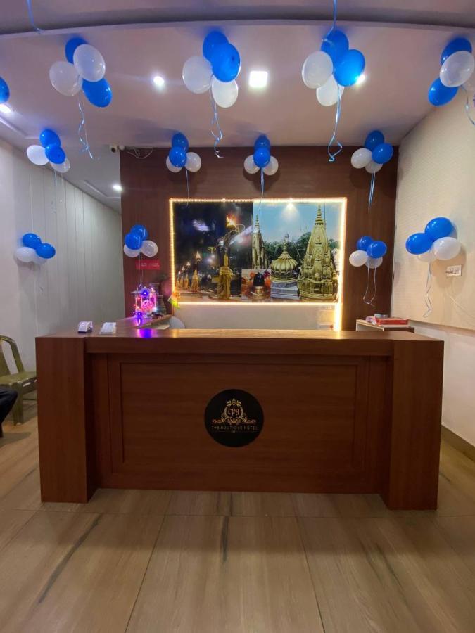 The Century Plaza Hotel Bénarès Extérieur photo